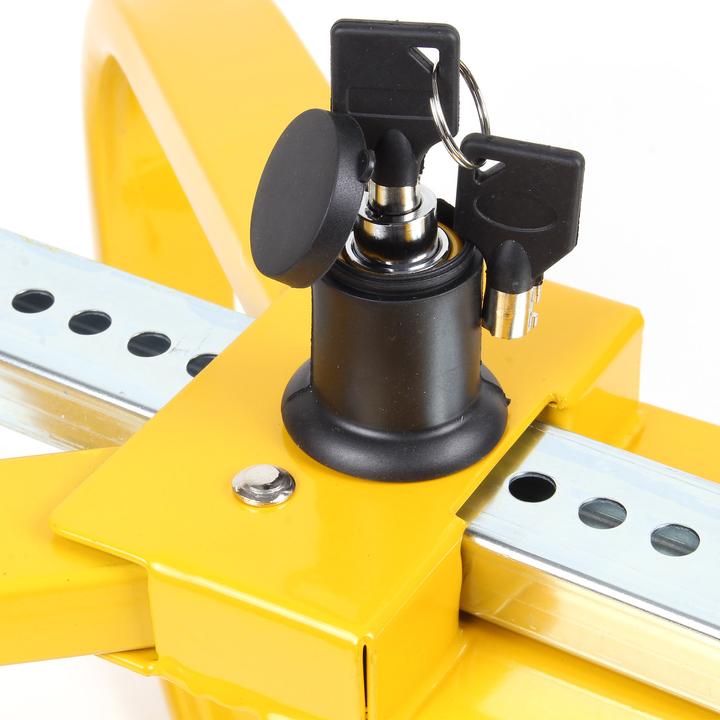 Actual product image Wiltec XPOtool Wheel Clamp with Anti-Theft Lock and 2 Keys for 13“-15“ Wheels with 225mm Tyre Width
