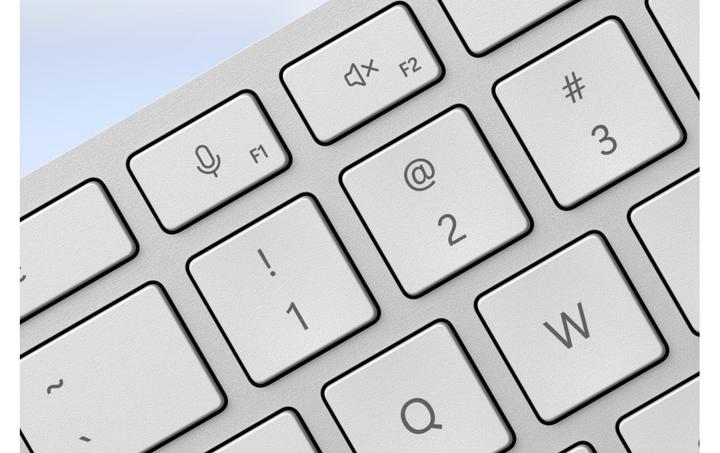 Actual product image Microsoft Surface Keyboard (2nd Edition) (CH, Wireless)
