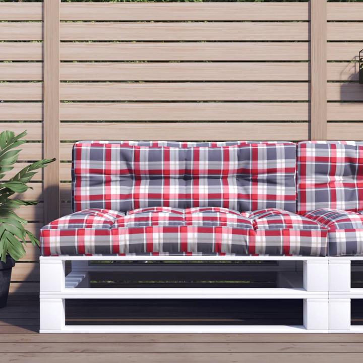 Red chequered pattern