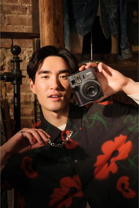 Actual product image Fujifilm Instax Mini 41