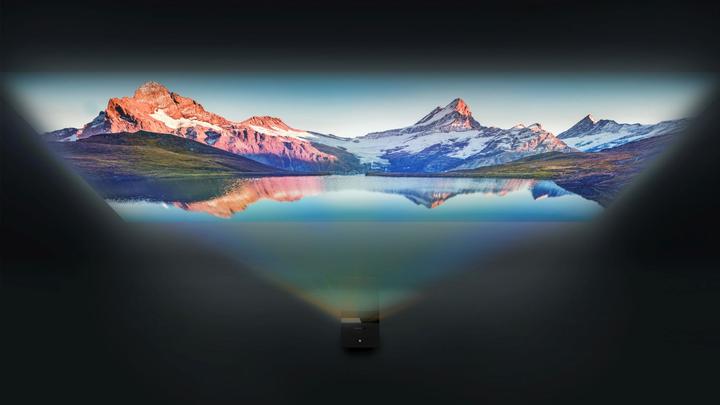 Actual product image Philips Screeneo U4 (Full HD, 400 lm, 0.25:1)