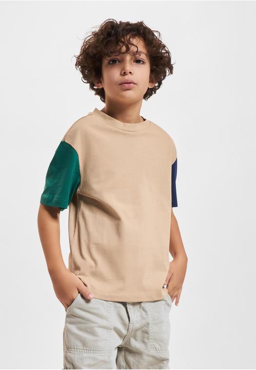 Actual product image Urban Classics Boys Organic Oversized Colorblock Tee - 19581 (134)
