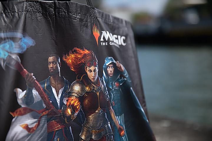 Actual product image Konix Sac Cabas Planeswalkers - Magic The Gathering