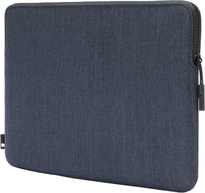 Actual product image Incase Compact (16", Apple)