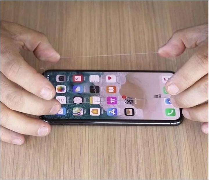 Produktbild Quad Lock Screen Protector (1 Stück, Apple iPhone 13)