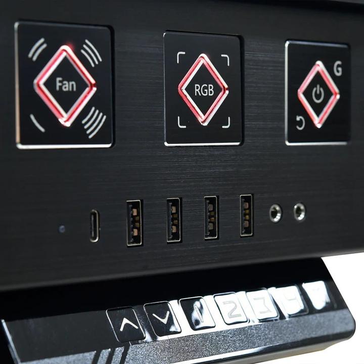 Actual product image Lian-Li DK-04GX (ATX, E-ATX, mATX, Mini-ITX)