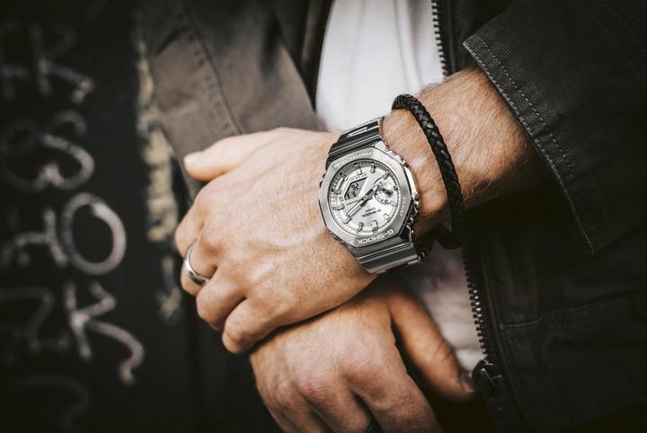 Actual product image G-Shock GM-2110D-7A (Chronograph, 44 mm)