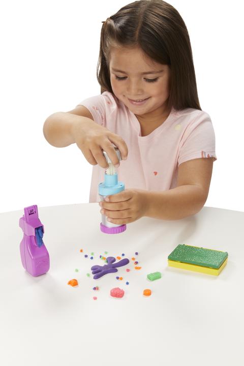 Actual product image Play-Doh PD Zoom Zoom Suction and Cleanup Set