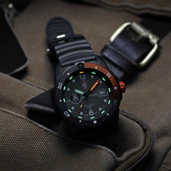 Actual product image Luminox Bear Grylls (Chronograph, 42 mm)