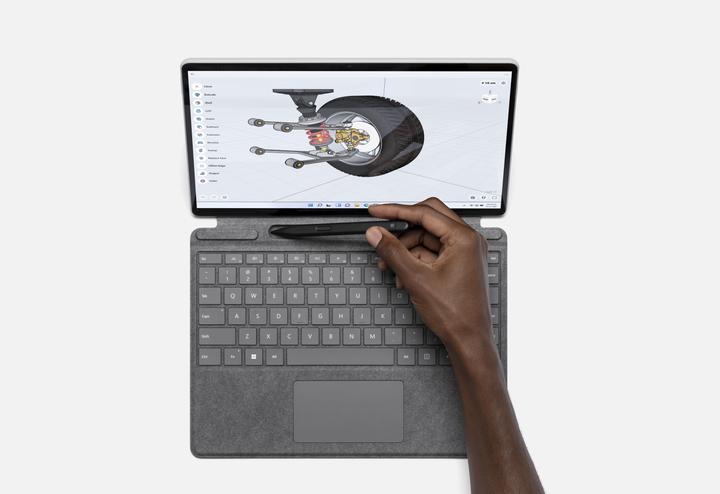 Produktbild Microsoft Surface Pro X (13", Microsoft SQ1, 8 GB, 256 GB)