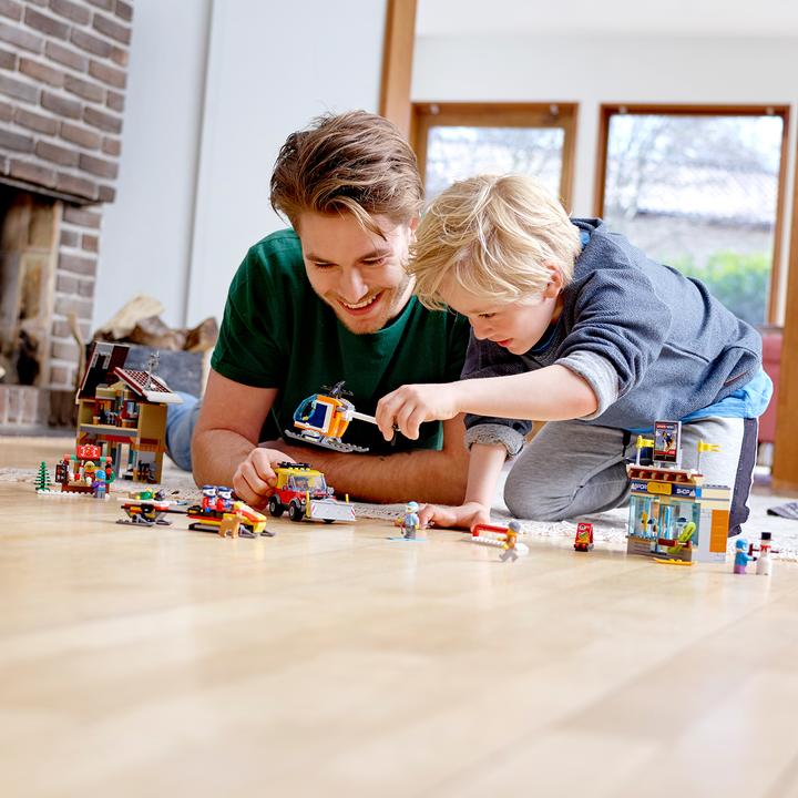 Actual product image LEGO ski resort (60203, LEGO City)