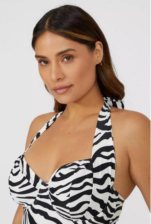 Actual product image Universal Textiles Swimming costume (70 K)