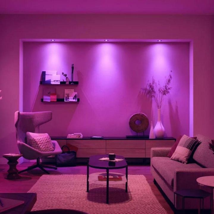 Produktbild Philips White & Color Ambiance Centura (350 lm, GU10)