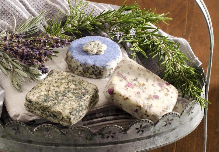 Actual product image Glorex Soap flakes for kneading
