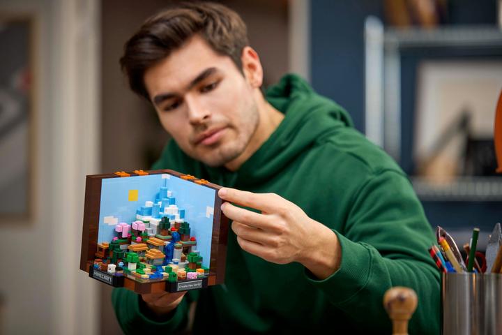 Produktbild LEGO Die Werkbank (21265, LEGO Minecraft)