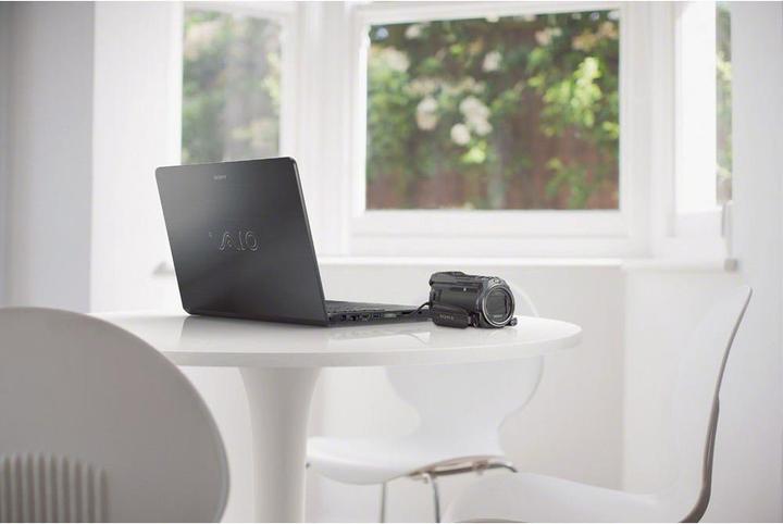 Actual product image Sony HDR-PJ810E Handycam with integrated projector (6.14 Mpx, 50i, 12 x)