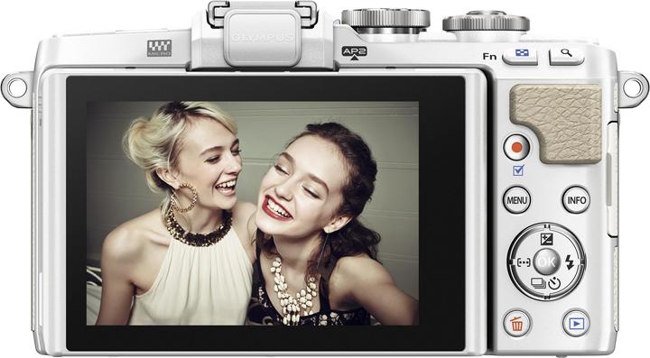 Productafbeelding Olympus Pen E-PL7, 14-42mm Pannenkoek Kit (16.10 Mpx, 4/3)