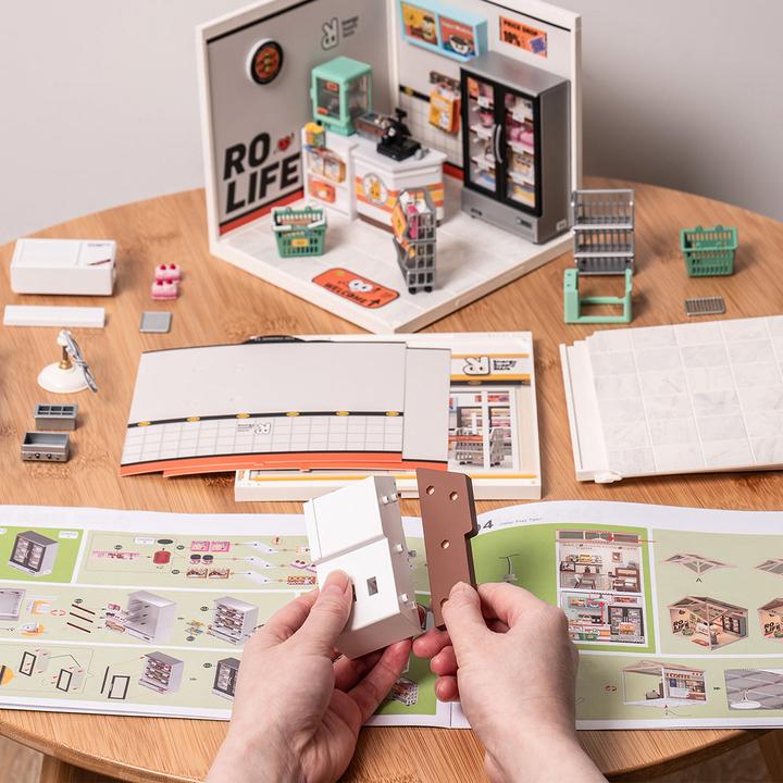 Actual product image Rolife Energy Supply Store - Diorama