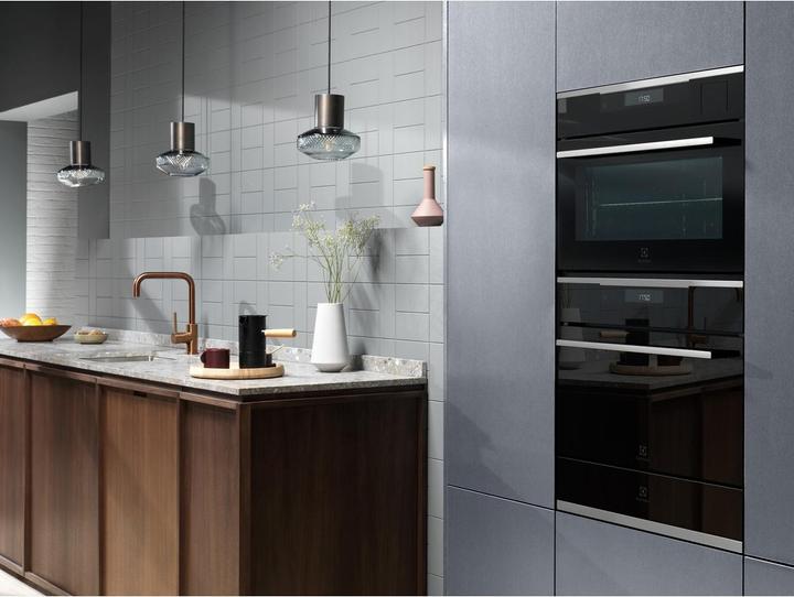 Actual product image Electrolux Built-in steam oven KOAAS31CX