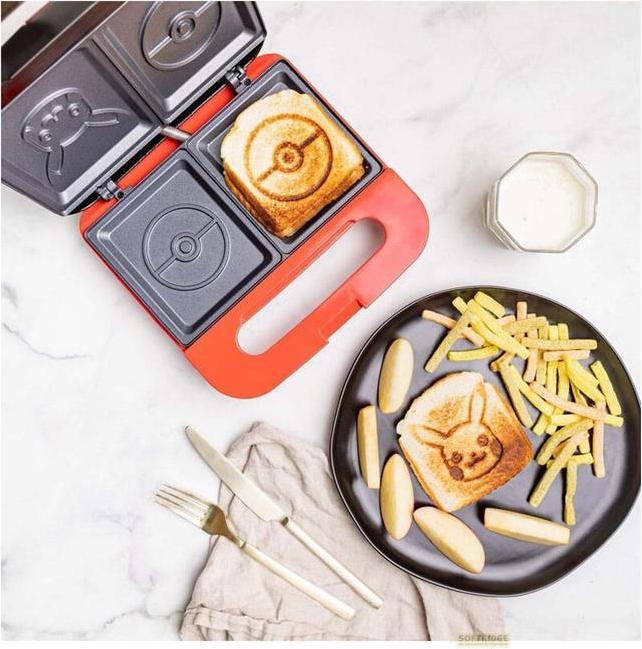 Produktbild Uncanny Brands POKEMON - Pokeball - Appareil à sandwich Panini