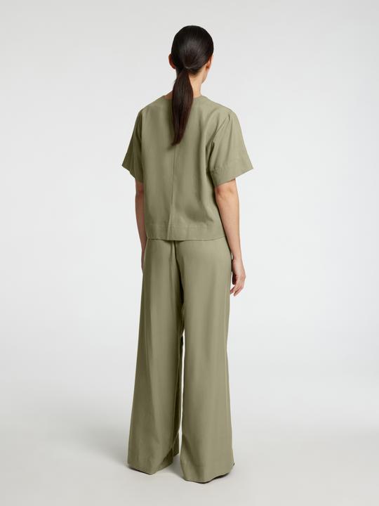 Actual product image Selected Femme Vorn gebundene Top mit V-Ausschnitt (40)