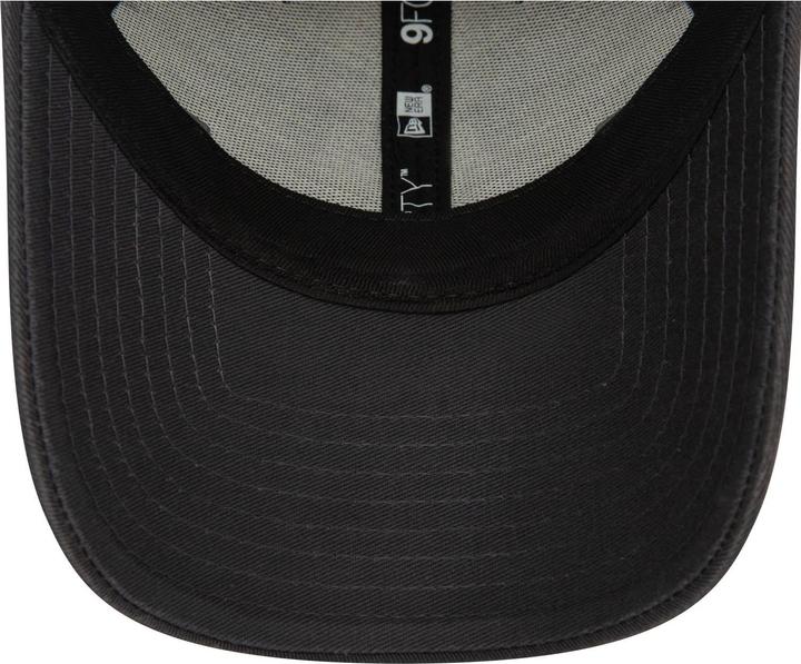 Immagine prodotto New Era 9Forty Cappello Strapback - BADGE METALLICO in carboncino