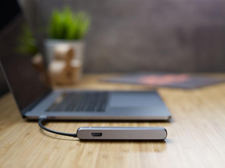 Produktbild Epico 9915112100019 laptop dock/port replicator USB 3.2 Gen 1 (3.1 Gen 1) Type-C Black, Silver (USB-C, 6 Ports)