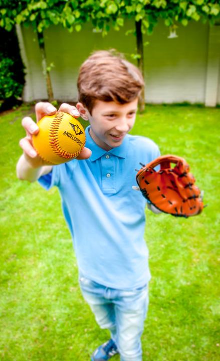 Immagine prodotto Angel Sports Set da baseball in finta pelle (9")