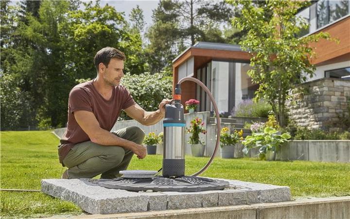 Produktbild Gardena Tauch-Druckpumpe 5900/4 inox (Hauswasserpumpe)