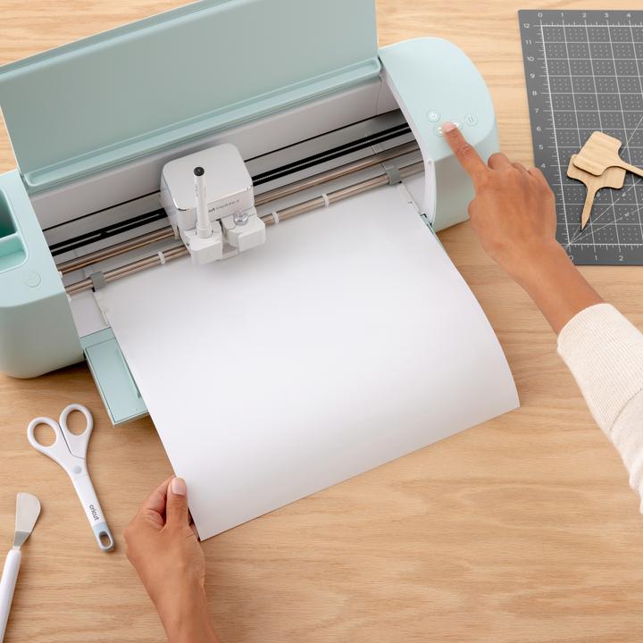 Actual product image Cricut Smart Vinyl Permanent 33x91cm Writable Transparent (P)