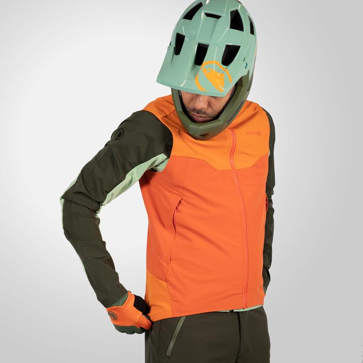 Actual product image Endura MT500 Spray Vest (L)