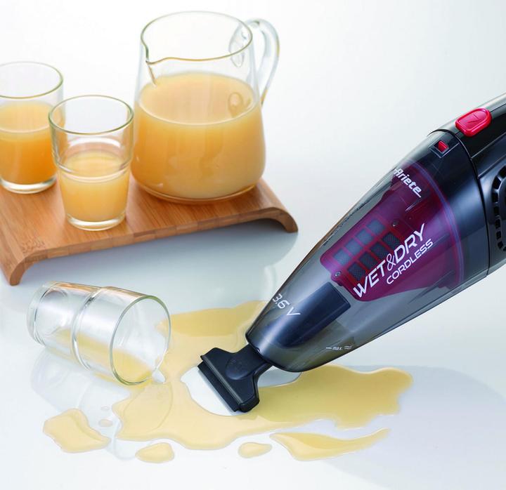 Actual product image Ariete 2474 Bagless, Purple