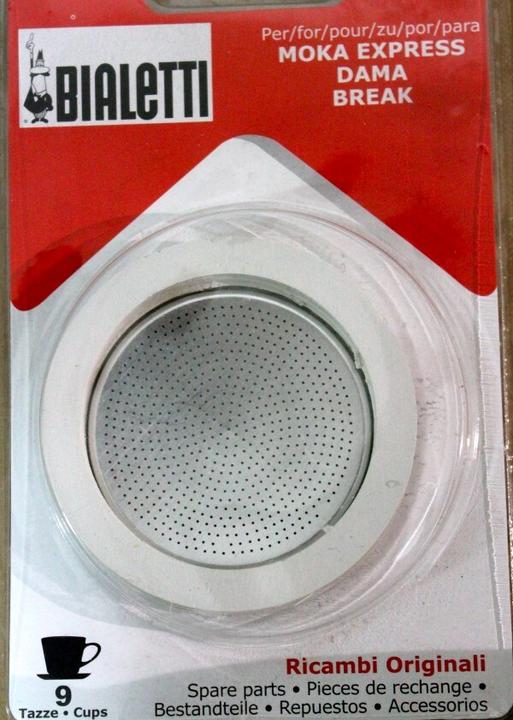 Actual product image Bialetti Moka Express 9T accessory set.