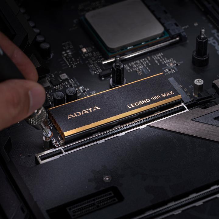 Produktbild Adata Legend 960 Max (1000 GB, M.2 2280)