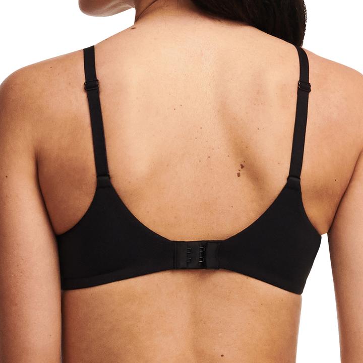 Image du produit Chantelle Easy Feel Floral Touch Soutien-gorge à coques (70 C, Une unité par pack)