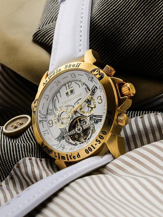 Actual product image Calvaneo 1583 Astonia Skull Limited 500 White Edition Automatic (44 mm)