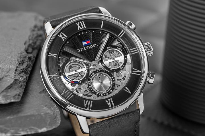 Actual product image Tommy Hilfiger Legend (Analogue wristwatch, 44 mm)