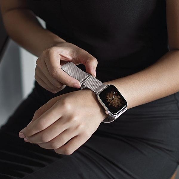 Actual product image Uniq Dante Apple Watch Series 4/5/6/7 (40 mm, 41 mm, Stainless steel)
