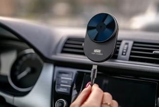 Produktbild Newell Newell-Autohalterung mit MagSafe S18-Induktionsladegerät