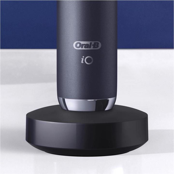 Actual product image Oral-B iO-Series 9N (Oscillating toothbrush)