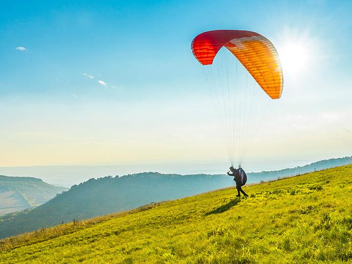 Actual product image Smartbox From dream to reality: 3 days in Europe with adventure or gourmet dinner (2 pers.)