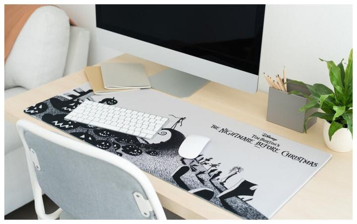 Produktbild Grupo Erik L'ETRANGE NOEL de Mr JACK - Tapis de Bureau XL (XL)