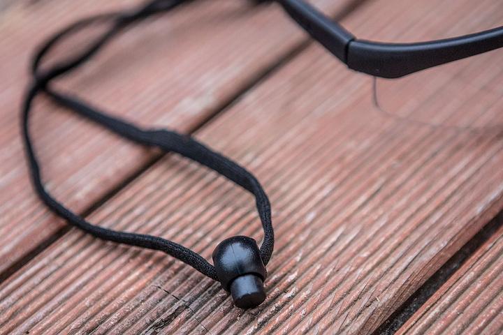 Produktbild Neo Schutzbrille (Schutzbrille, weiss, verstellbare Spitzen, Widerstandsklasse F)