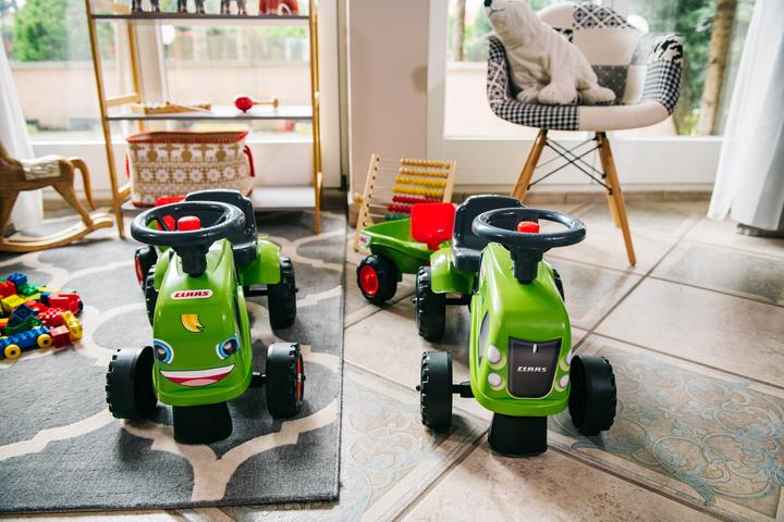 Produktbild Falk Toys Rutschfahrzeug mit Anhänger Claas