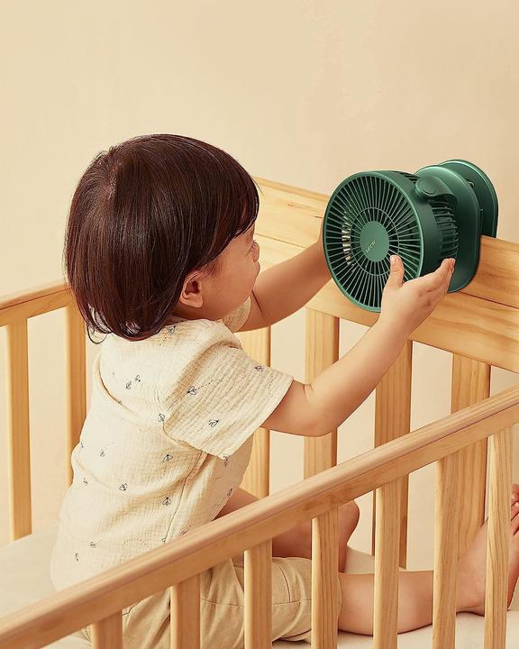 Actual product image Jisulife Mini USB fan (40 dB)