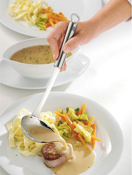 Produktbild WMF Saucenlöffel Sossenkelle mit Schnaupe 28cm Profi Plus Edelstahl teilmatt