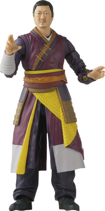 Produktbild Hasbro Legends Series Marvel’s Wong Sammelfigur (15 cm), 4 Accessoires und 1 Build-A-Figure Element
