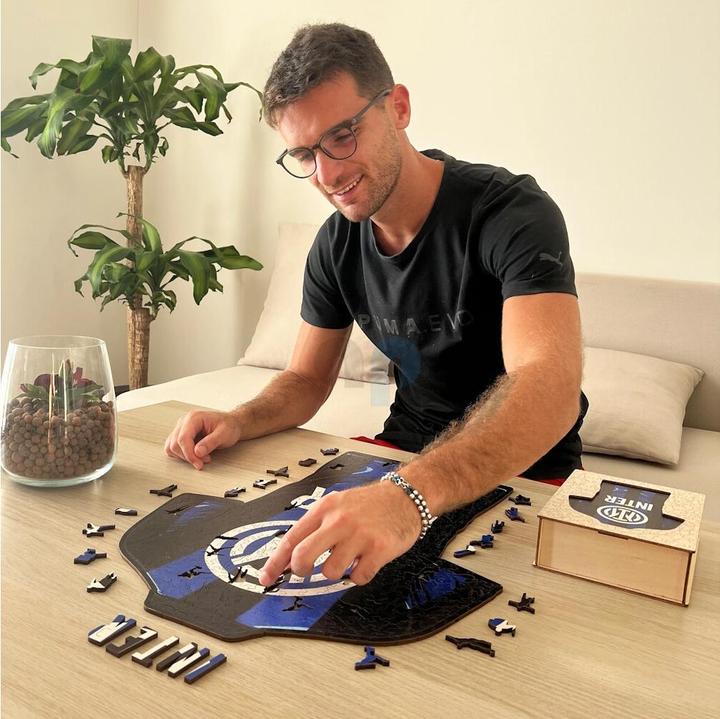 Image du produit Iconic FC Inter Milan - Maillot - Puzzle en Bois Taille S (150 Pièces) (150 pièces)