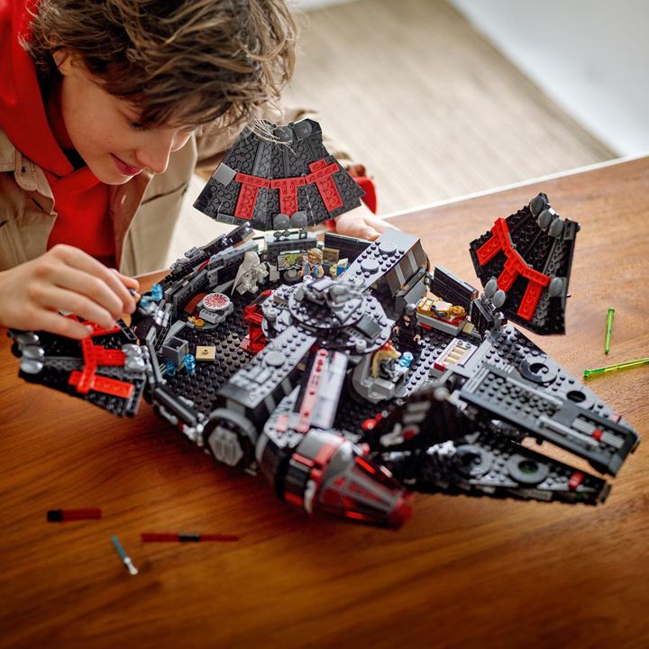Produktbild LEGO Dunkler Millennium Falke (75389, LEGO Star Wars)
