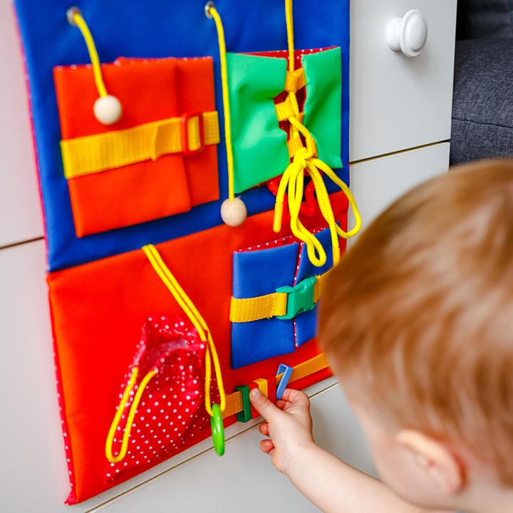 Actual product image Busy board (German, French, Italian, English)